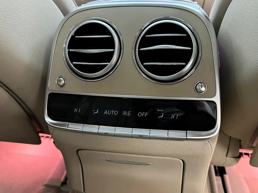 Mercedes-Benz S-Class — миниатюра 14