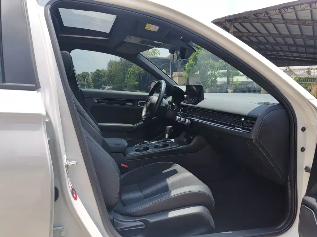 Honda Civic HATCHBACK 240TURBO CVT Ultimate Sharp Edition, фото 13