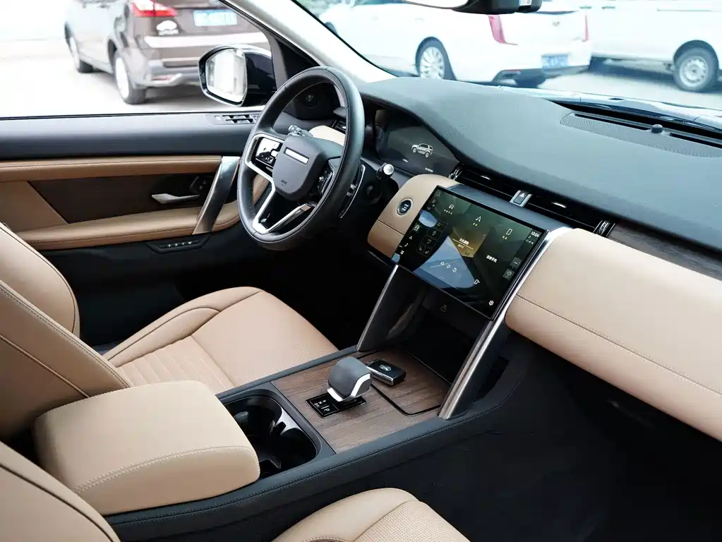 Land Rover Discovery Sport — миниатюра 7