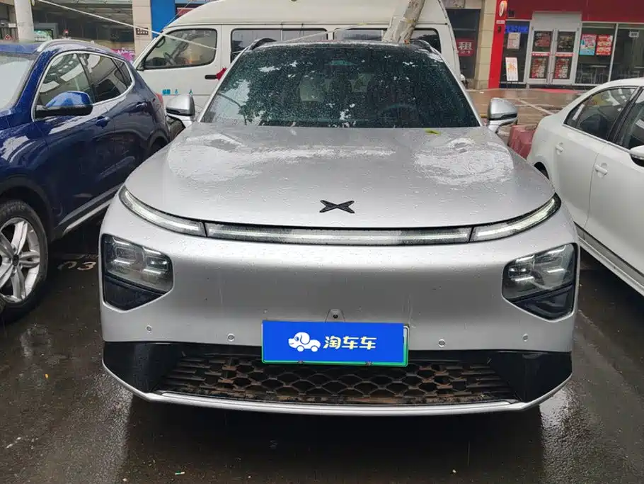 XPeng G9 — миниатюра 2