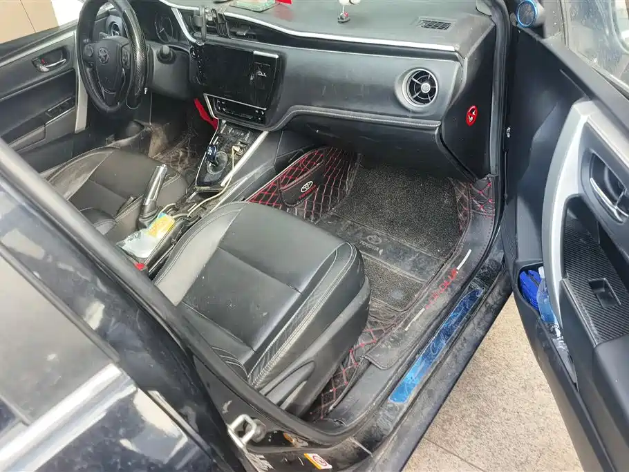 Toyota Corolla 2017 1.8L E-CVT Elite