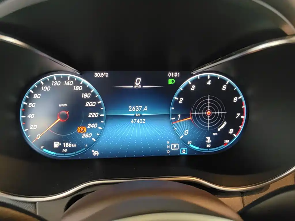 Mercedes-Benz GLC — миниатюра 12