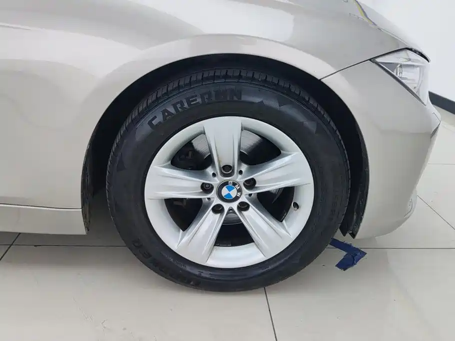 BMW 3 Series — миниатюра 6