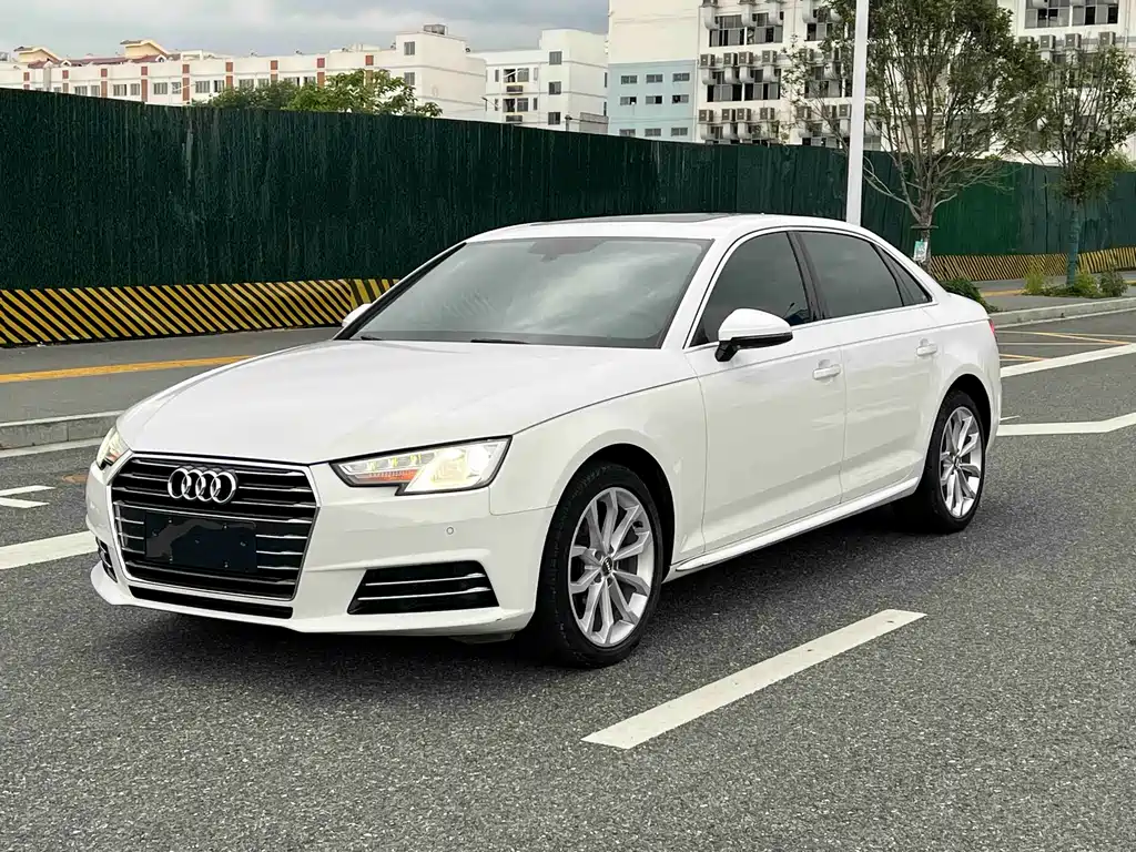 Audi A4L 2018