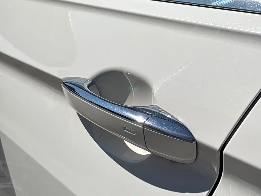 Volkswagen Tiguan L — миниатюра 28