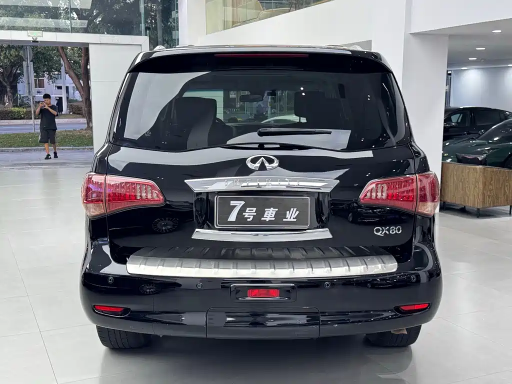 Infiniti QX80 — миниатюра 5