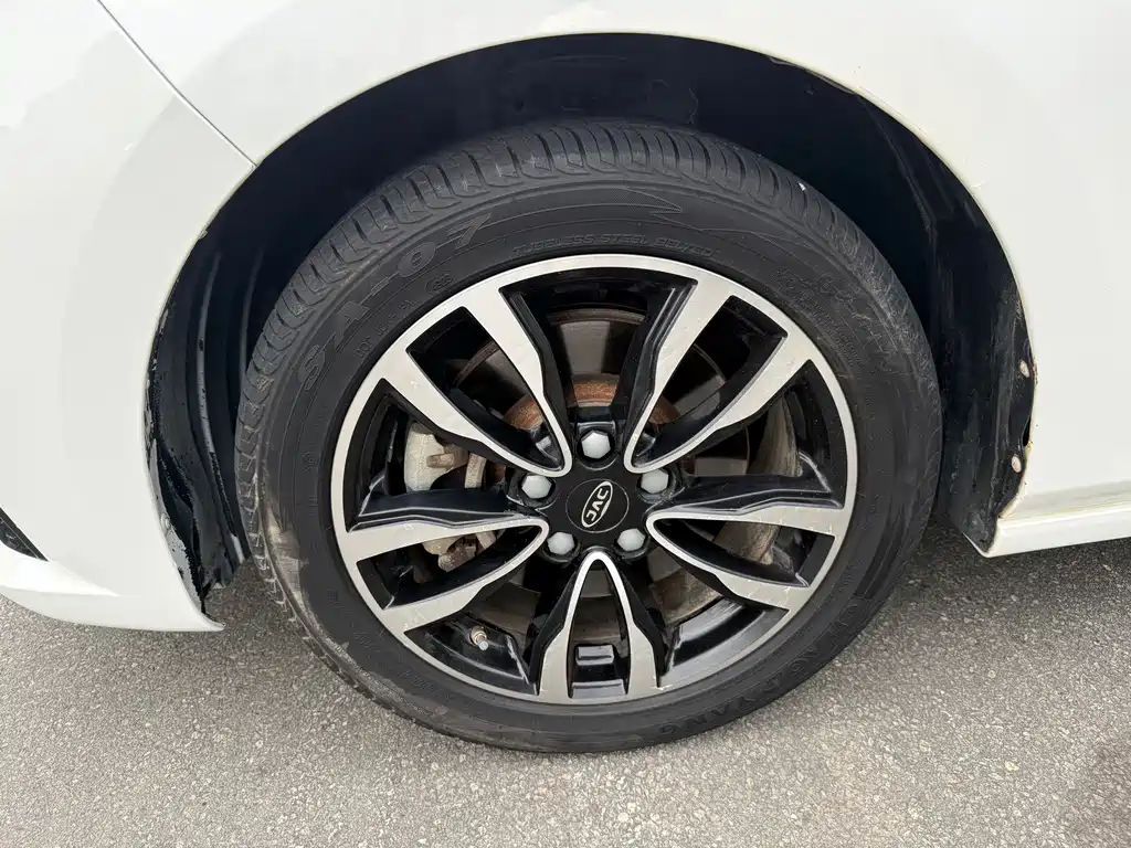 JAC A5 — миниатюра 4