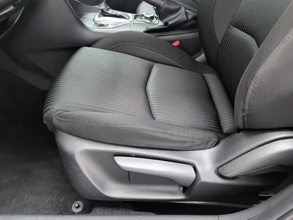 Mazda 3 Axela — миниатюра 20