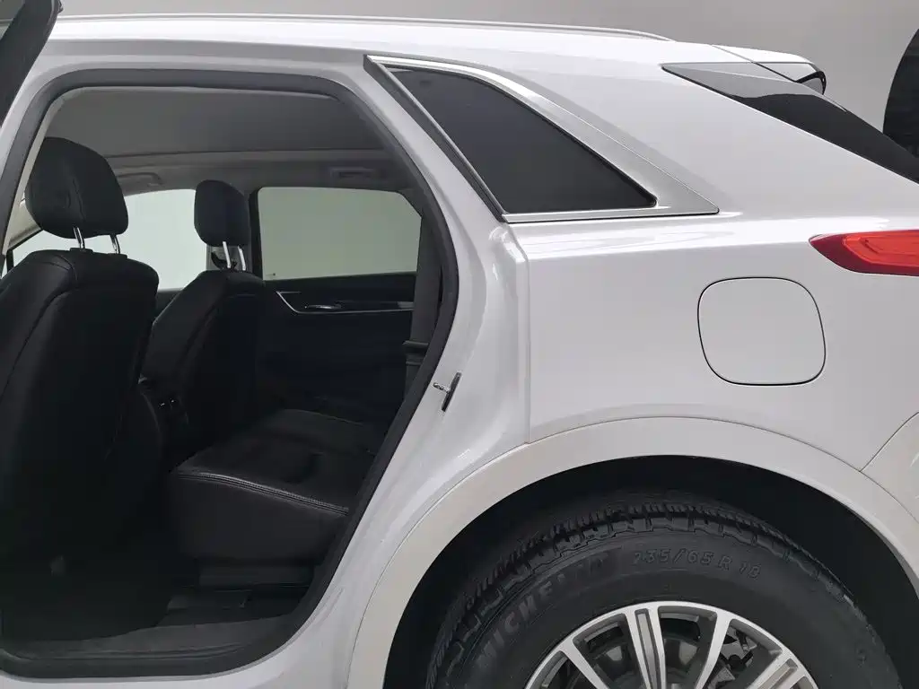 Cadillac XT5 — миниатюра 15