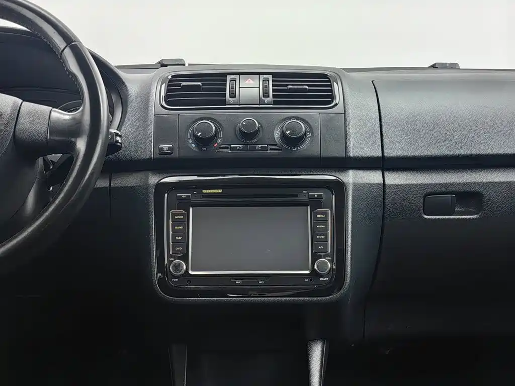 Skoda Fabia — миниатюра 12