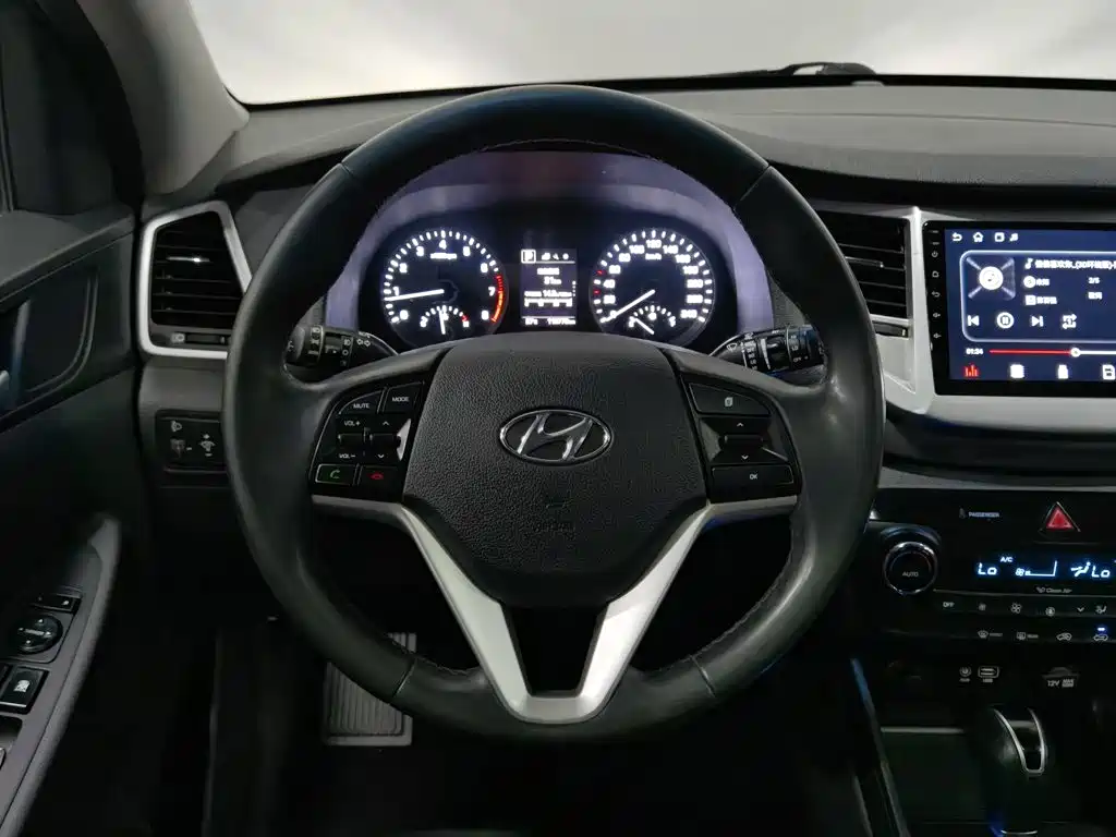 Hyundai Tucson — миниатюра 11