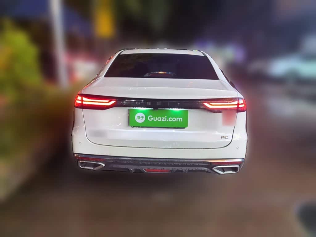 Geely Emgrand 1.5 л 2026 г. Белый, пробег 6400 км