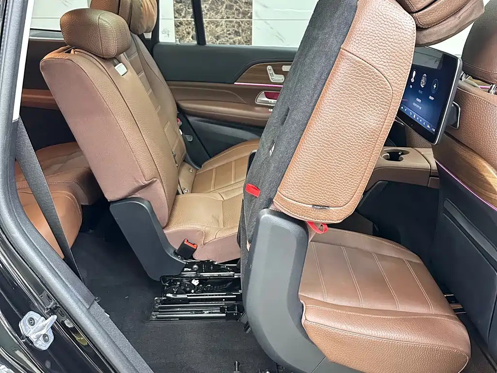 Mercedes-Benz GLS — миниатюра 12