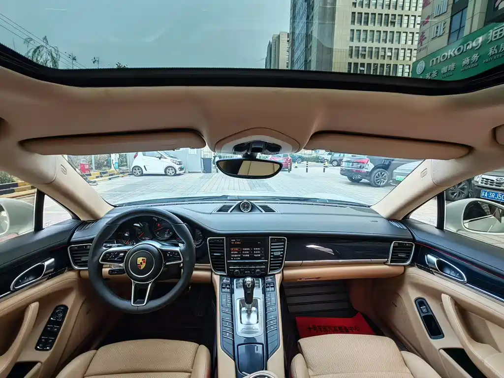 Porsche Panamera 2013 Panamera 4 Platinum Edition 3.6L