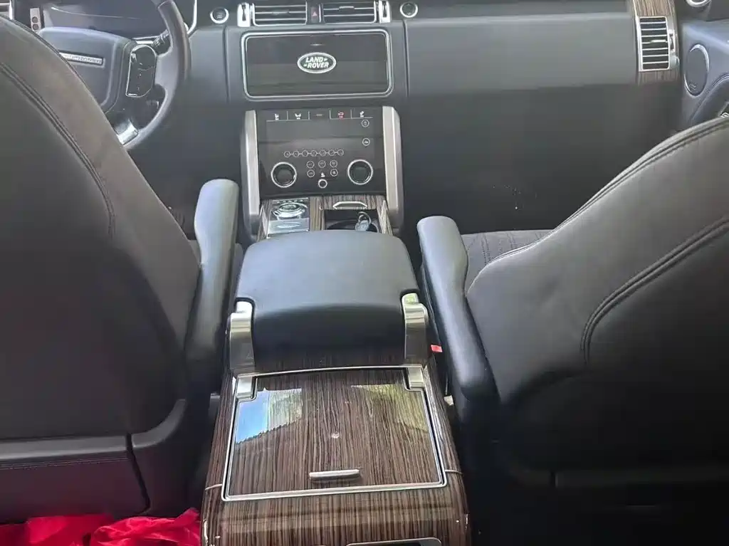 Land Rover Range Rover — миниатюра 11