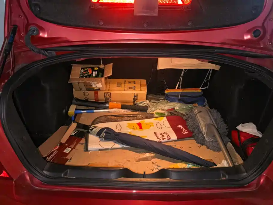 Peugeot 307 Sedan 1.6L Manual Comfort Version, фото 4