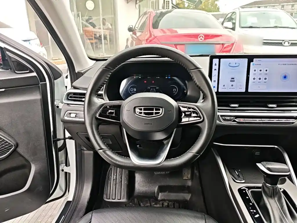 Geely Emgrand — миниатюра 11