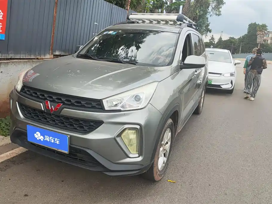 Купить Wuling Hongguang S3