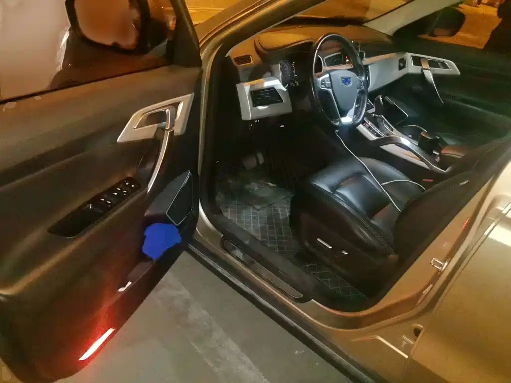 Geely Boyue — миниатюра 14