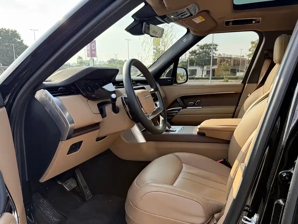 Land Rover Range Rover — миниатюра 9