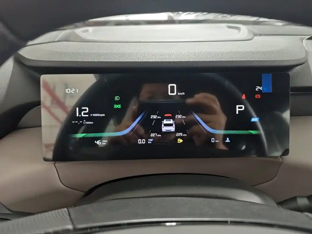Geely Boyue L — миниатюра 12