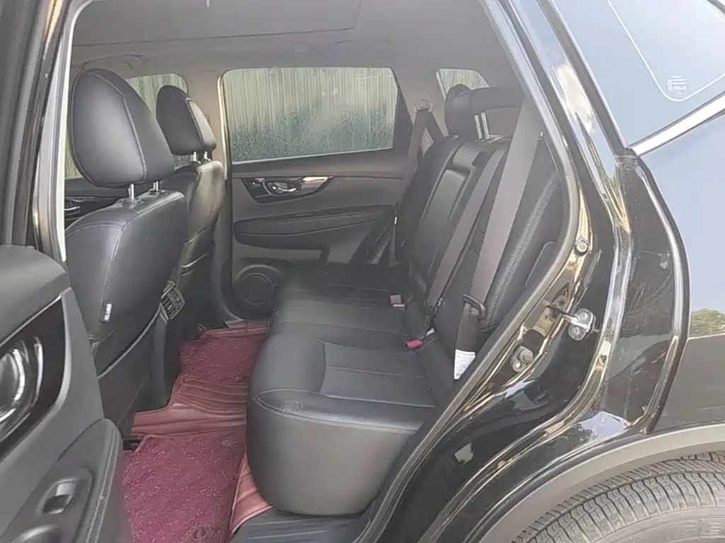 Nissan X-Trail — миниатюра 17