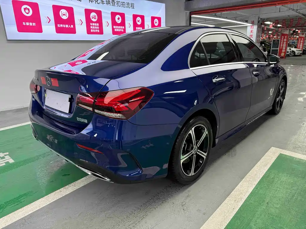 MERCEDES-BENZ A CLASS