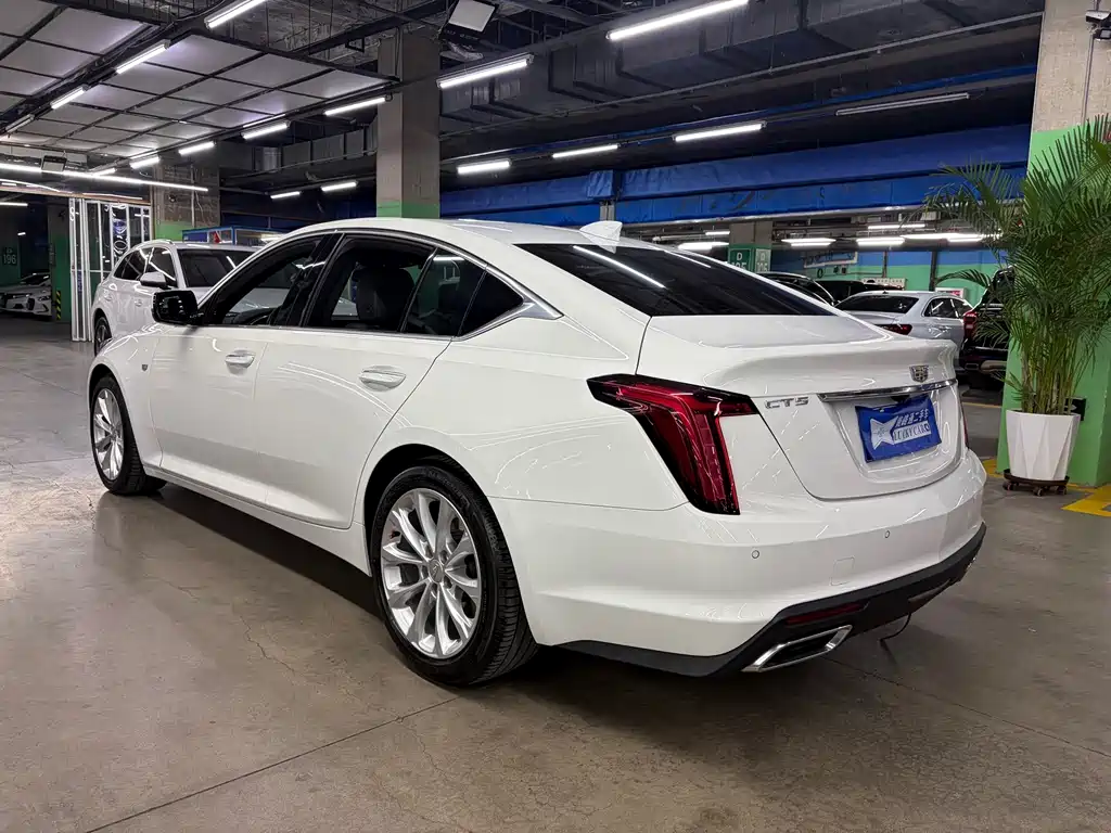 Cadillac CT5 — миниатюра 5