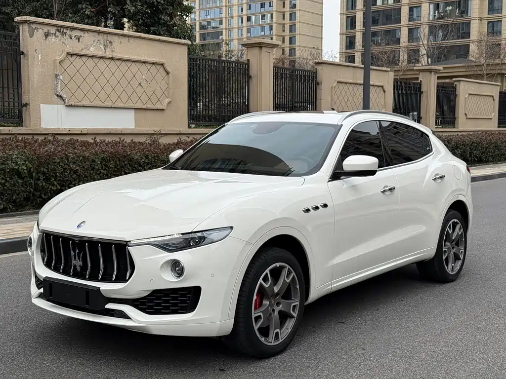 Купить Maserati Levante