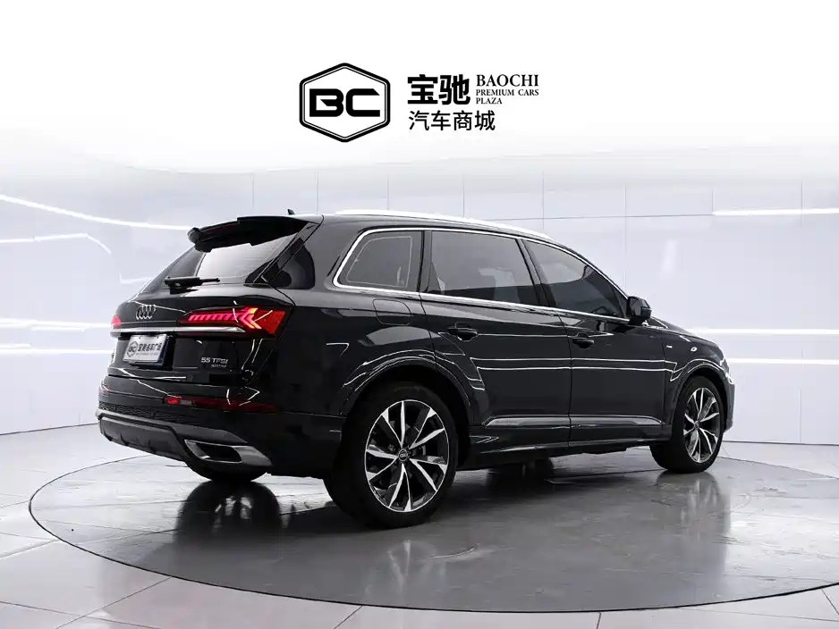 Audi Q7 — миниатюра 3