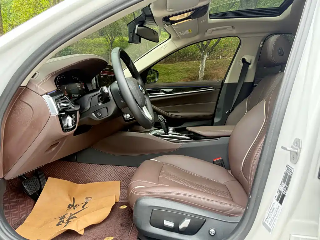 BMW  5 SERIES