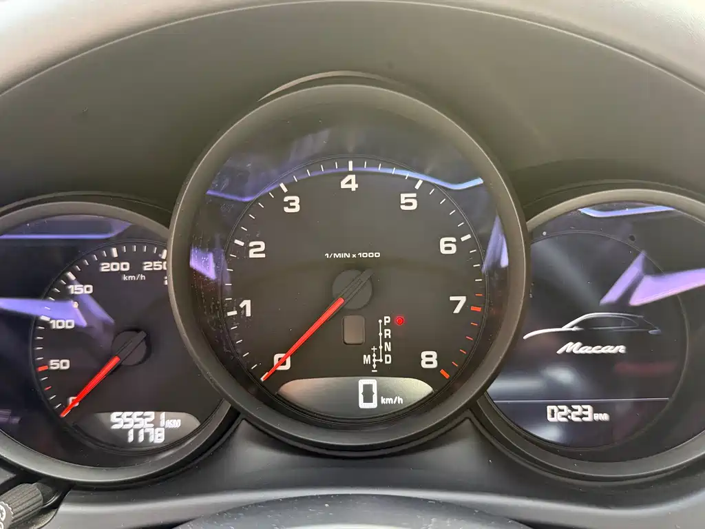 Porsche Macan — миниатюра 20