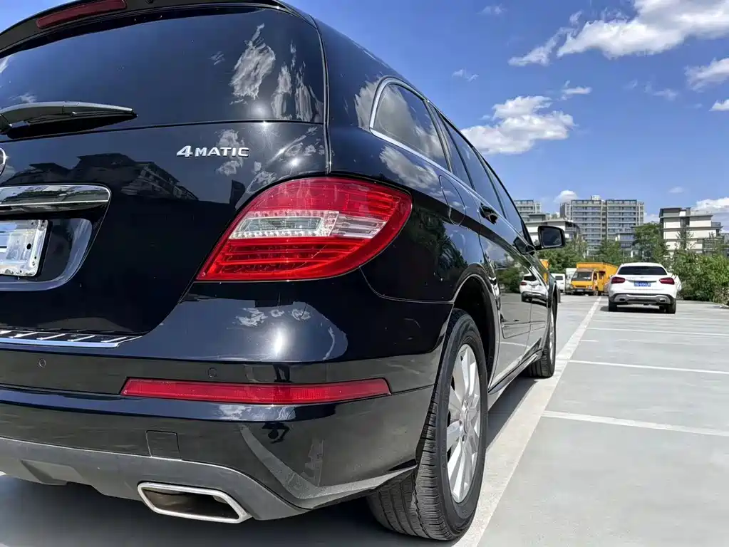 Mercedes-Benz R 2015 R 320 4MATIC Luxury