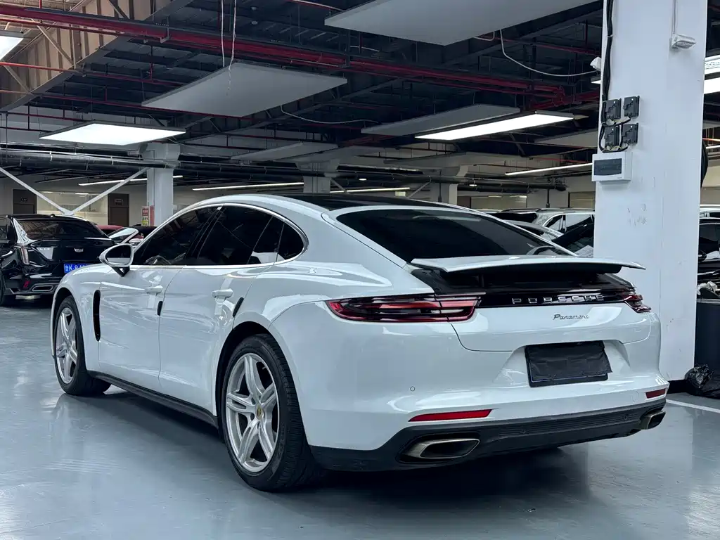 Porsche Panamera — миниатюра 27