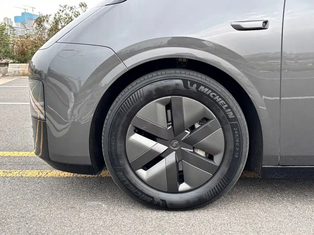 Li Auto Li MEGA — миниатюра 4