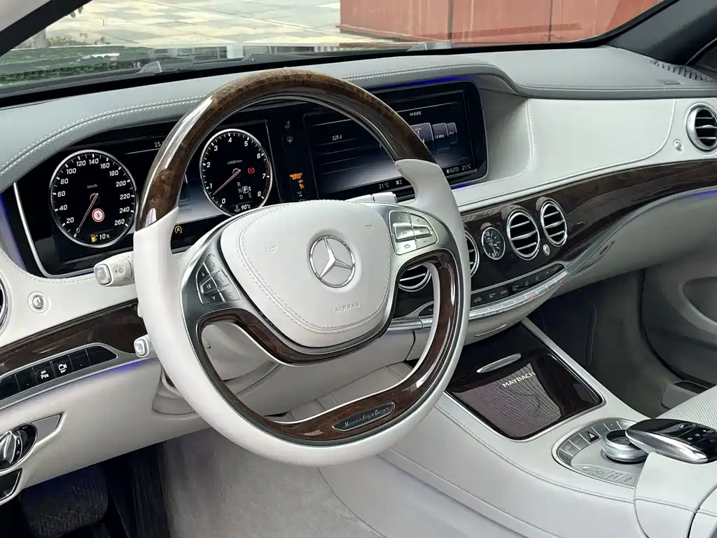 Mercedes-Benz S-Class — миниатюра 16