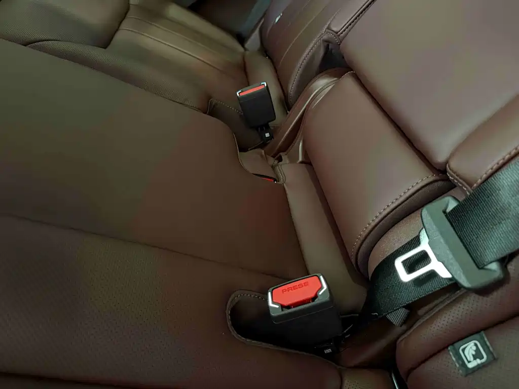 Land Rover Range Rover — миниатюра 18