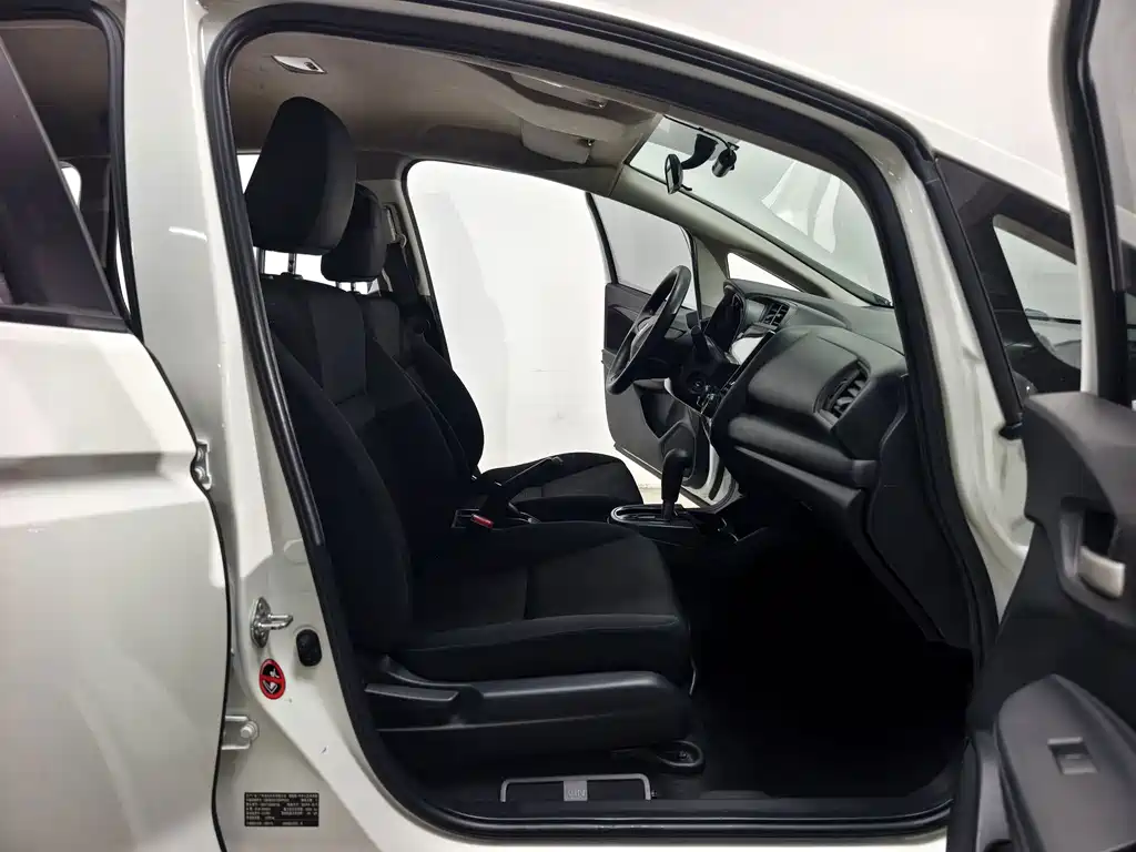 Honda Fit — миниатюра 13