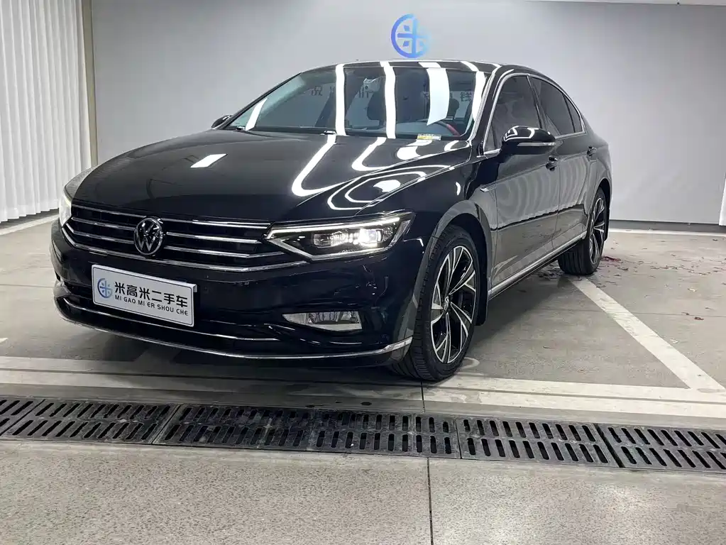 Volkswagen Magotan 2021 330TSI DSG 30