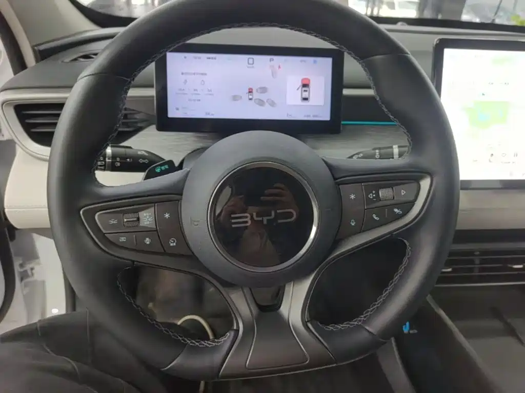 BYD Seal 05 DM-i — миниатюра 11