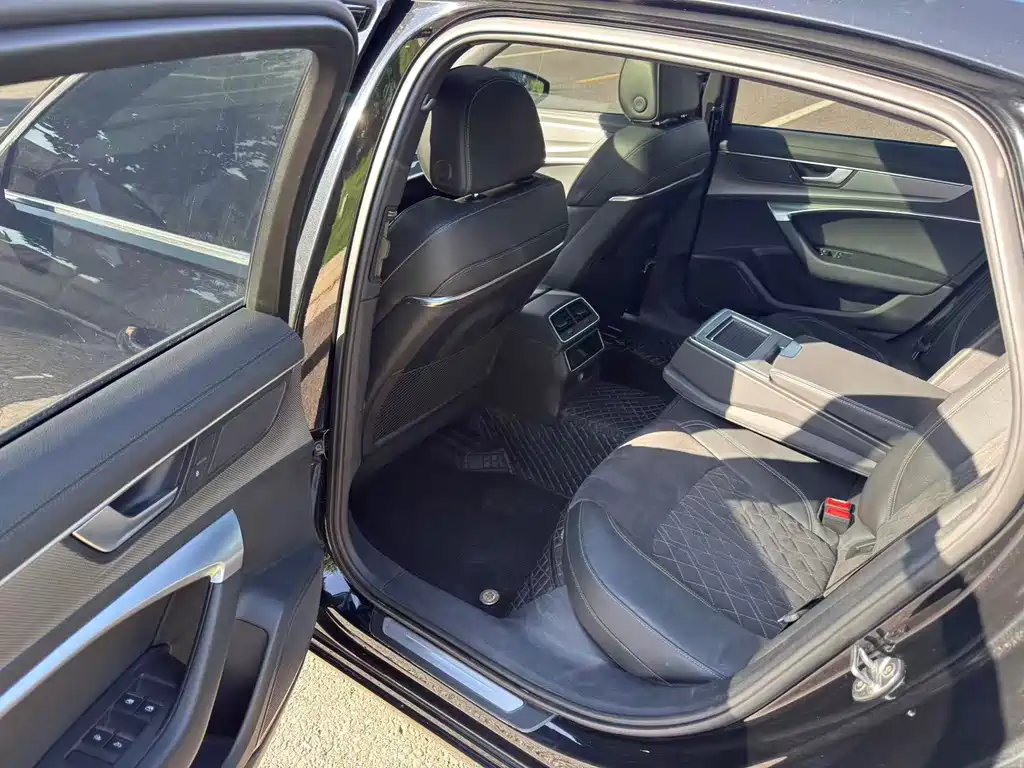 Audi A6L — миниатюра 5