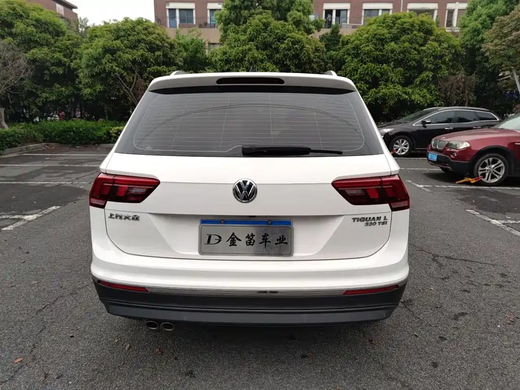 Volkswagen Tiguan L — миниатюра 11