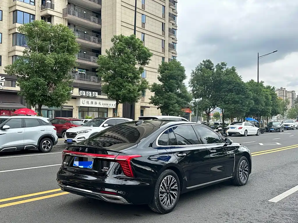 Hongqi Hongqi H5 — миниатюра 15