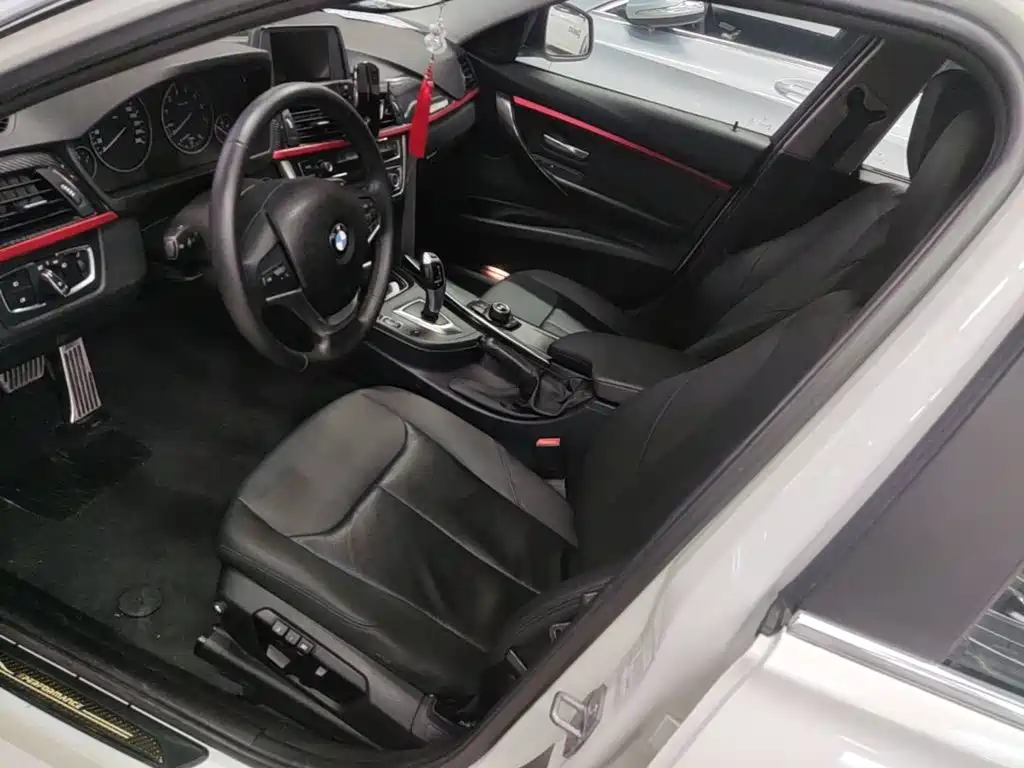 BMW 3 Series — миниатюра 15