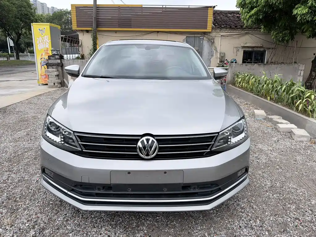 Volkswagen Sagitar — миниатюра 2