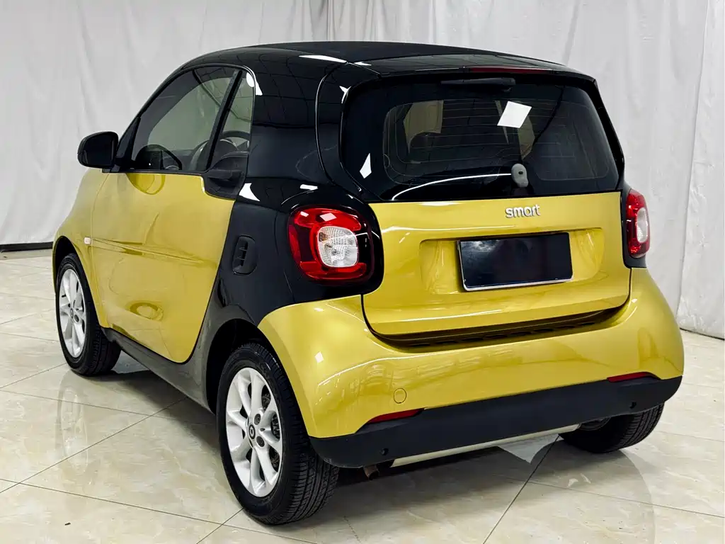 smart Smart Fortwo — миниатюра 4