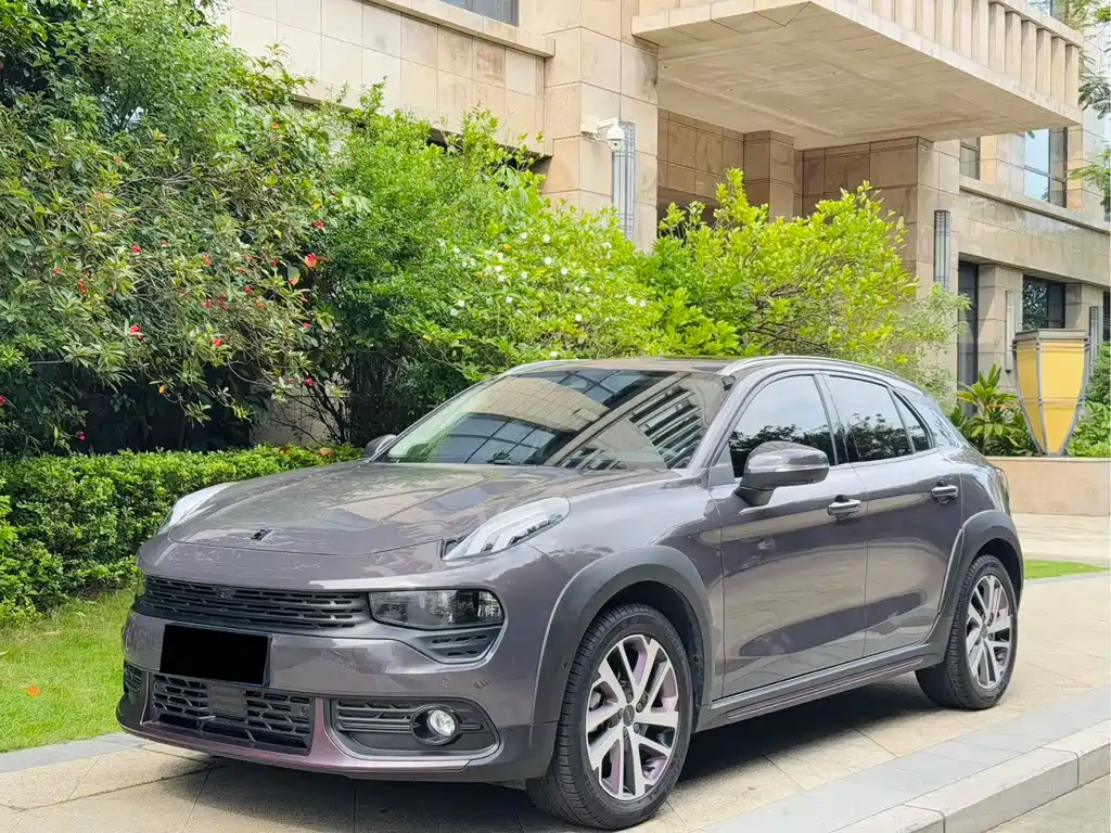 Купить Lynk & Co 02