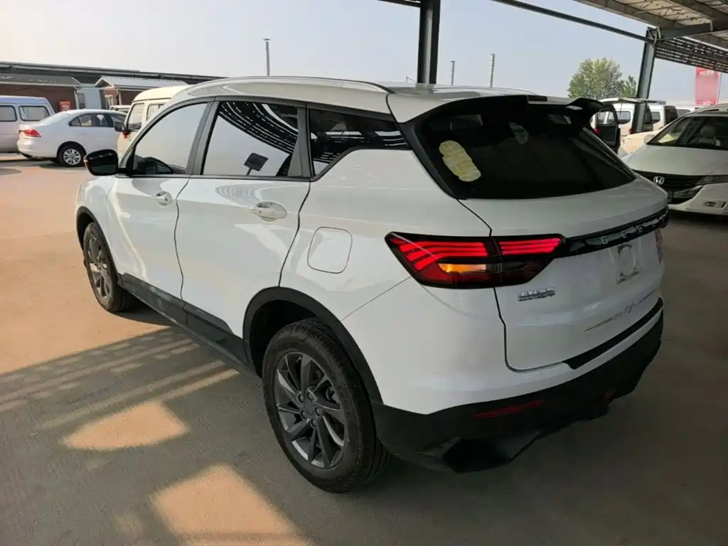 Geely Binyue — миниатюра 5