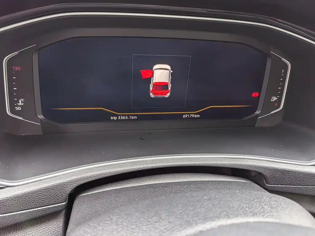 VOLKSWAGEN T ROC EXPLORING SONGS