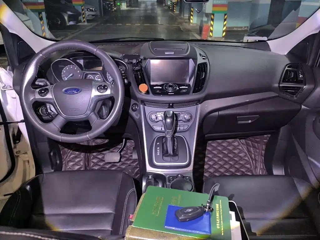 Ford Kuga — миниатюра 10